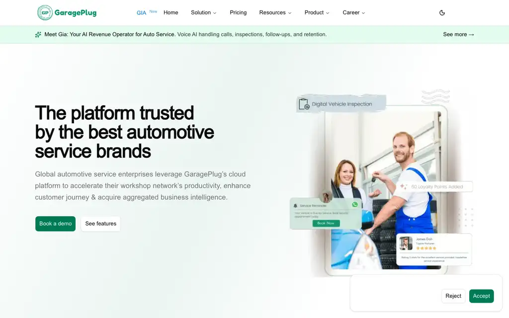 GaragePlug website homepage screenshot